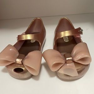 Mini Melissa with bow